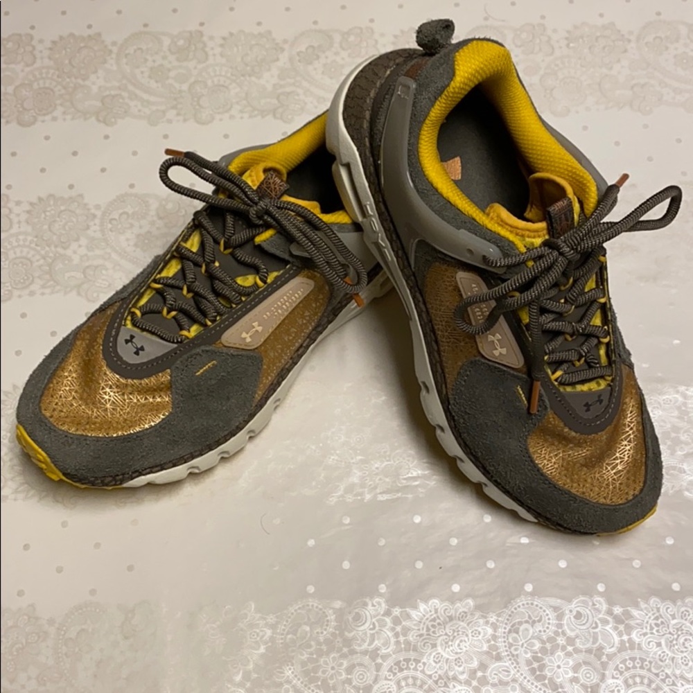 NEW UNISEX UA HOVR SUMMIT HIKING SHOES - Picture 4 of 7
